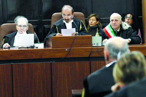 
 Il processo a sei imputati accusati di strage entra nel vivo: domani davanti alla corte dassise la testimonianza delle parti offese FOTOLIVE