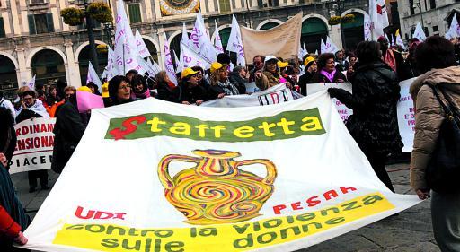 
 La «Staffetta» partita il 25 novembre 2008 da Niscemi. Caltanissetta, è approdata ieri in piazza Loggia