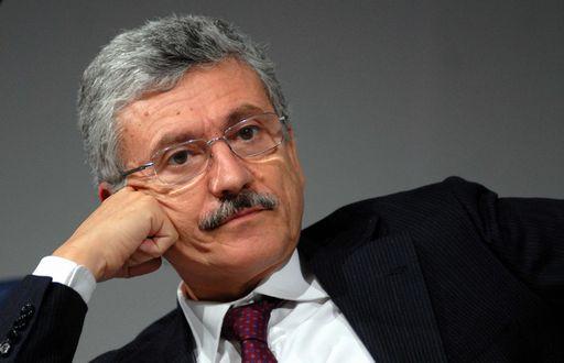 Abu Omar/ D'Alema chiede copia della sentenza al giudice Magi
Motivazioni depositate il primo febbraio scorso