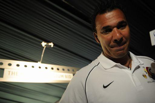 Calcio/ Olanda e Belgio puntano su Gullit per ospitare i Mondiali
L'ex rossonero guidera il comitato promotore per il 2018 o 2022