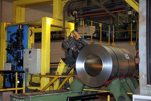 Industria/ Istat: Produzione gennaio +2,6% su mese, -3,3% anno
Indice corretto per effetti calendario +0,1% su base annua