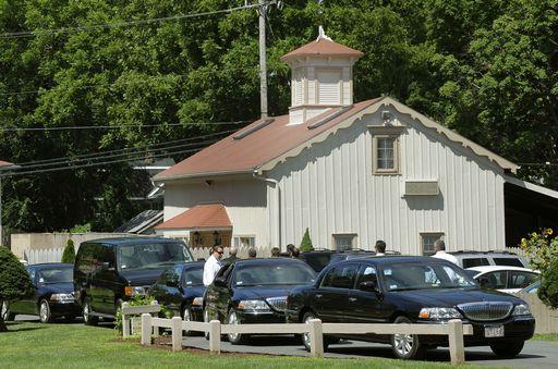 Usa/ Cresce l'attesa, stasera il matrimonio di Chelsea
Rhinebeck blindata e votata al silenzio, curiosi assediano hotel
