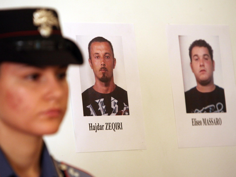 Le foto segnaletiche dei due arrestati. FOTOLIVE/Fabrizio Cattina