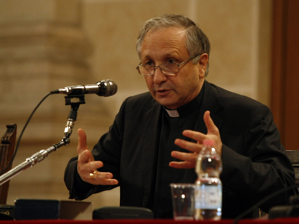 Monsignor Monari, 58 anni, festeggia oggi i 15 anni di consacrazione episcopale FOTOLIVE    