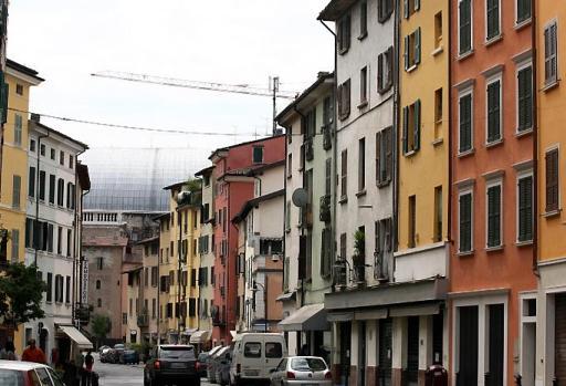 
 Via San Faustino nel tratto  fra largo Formentone e via Elia Capriolo