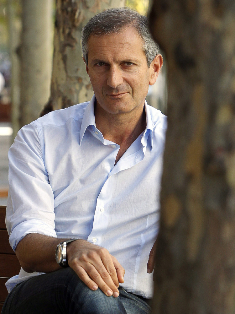 Gianrico Carofiglio, scrittore, magistrato e parlamentare   