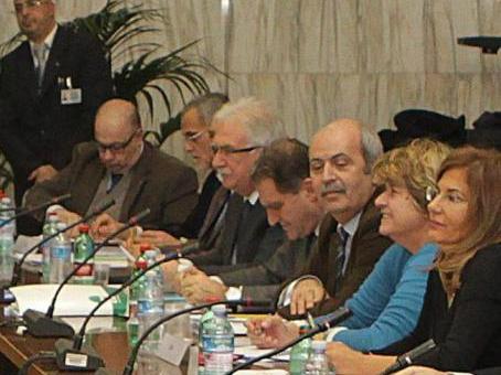 Il tavolo dell'incontro del 23 febbraio al ministero del Welfare